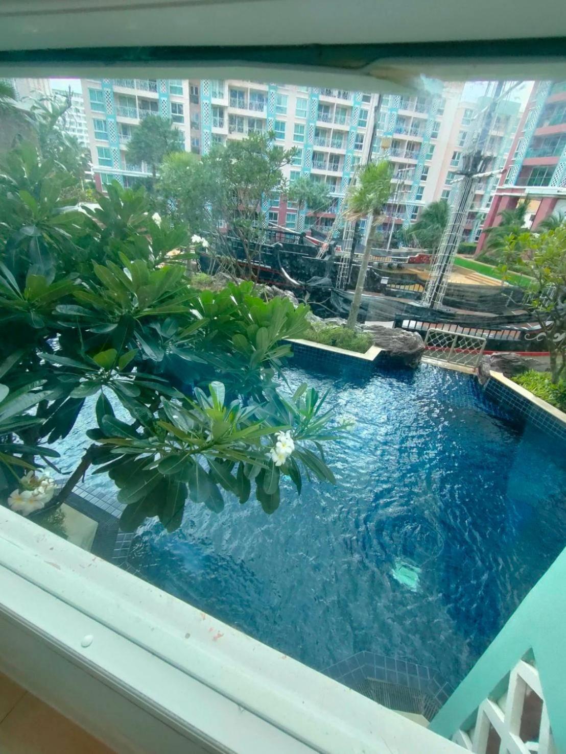 Grande Caribbean Condo By Suneeya Pattaya Exterior foto